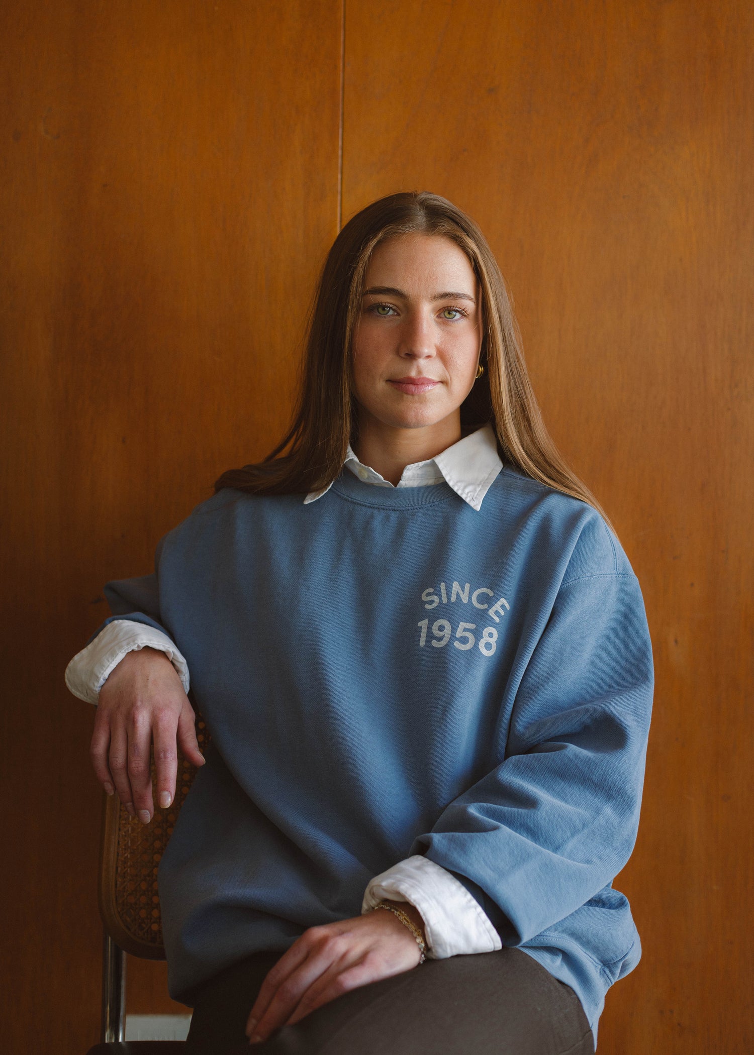 Quik-Trip Vintage Pole Sign Crewneck Sweatshirt