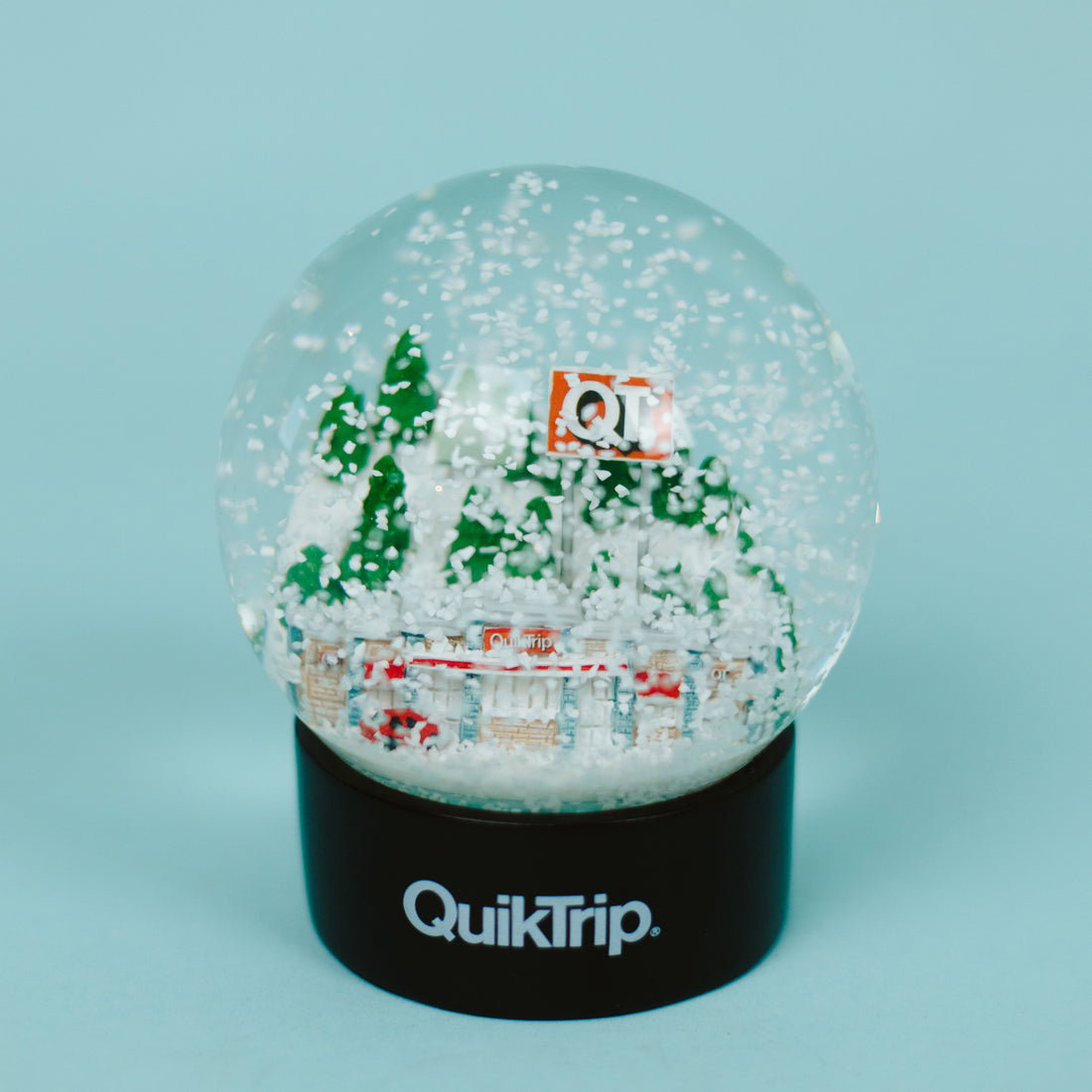 QuikTrip Snow Globe